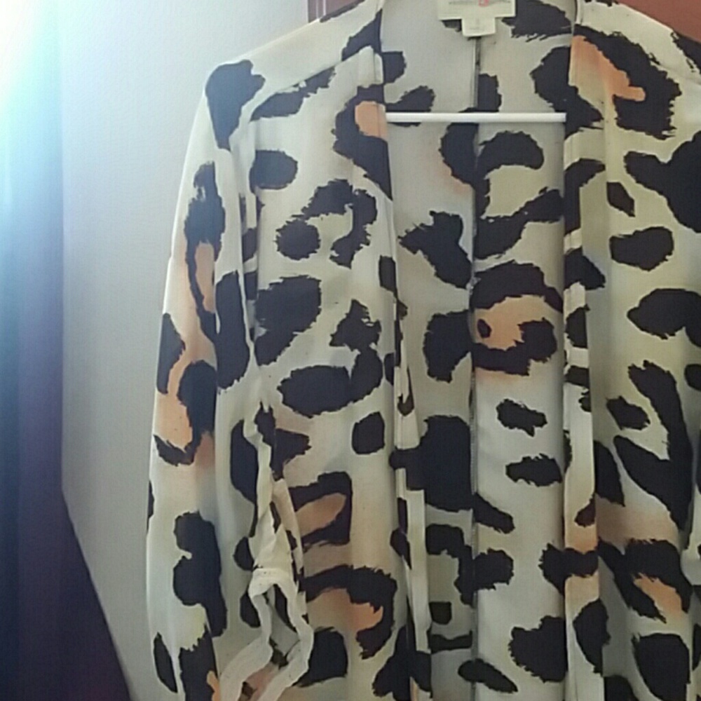 Leopard print kimono